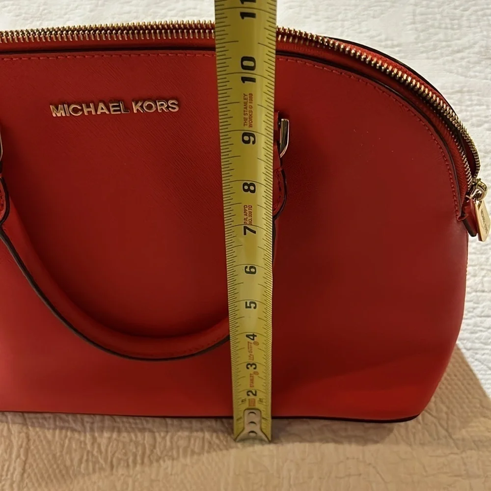 Michael Kors Orange hand bag/crossbody